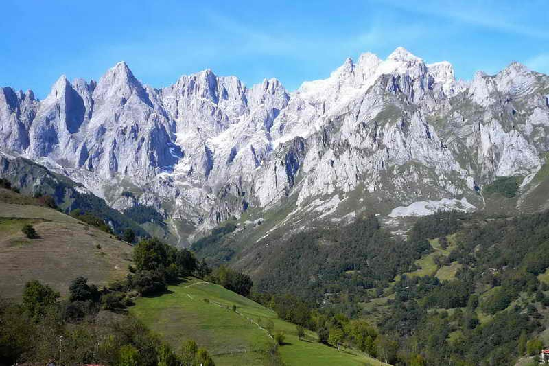 Experiencia vino y queso en Picos de Europa